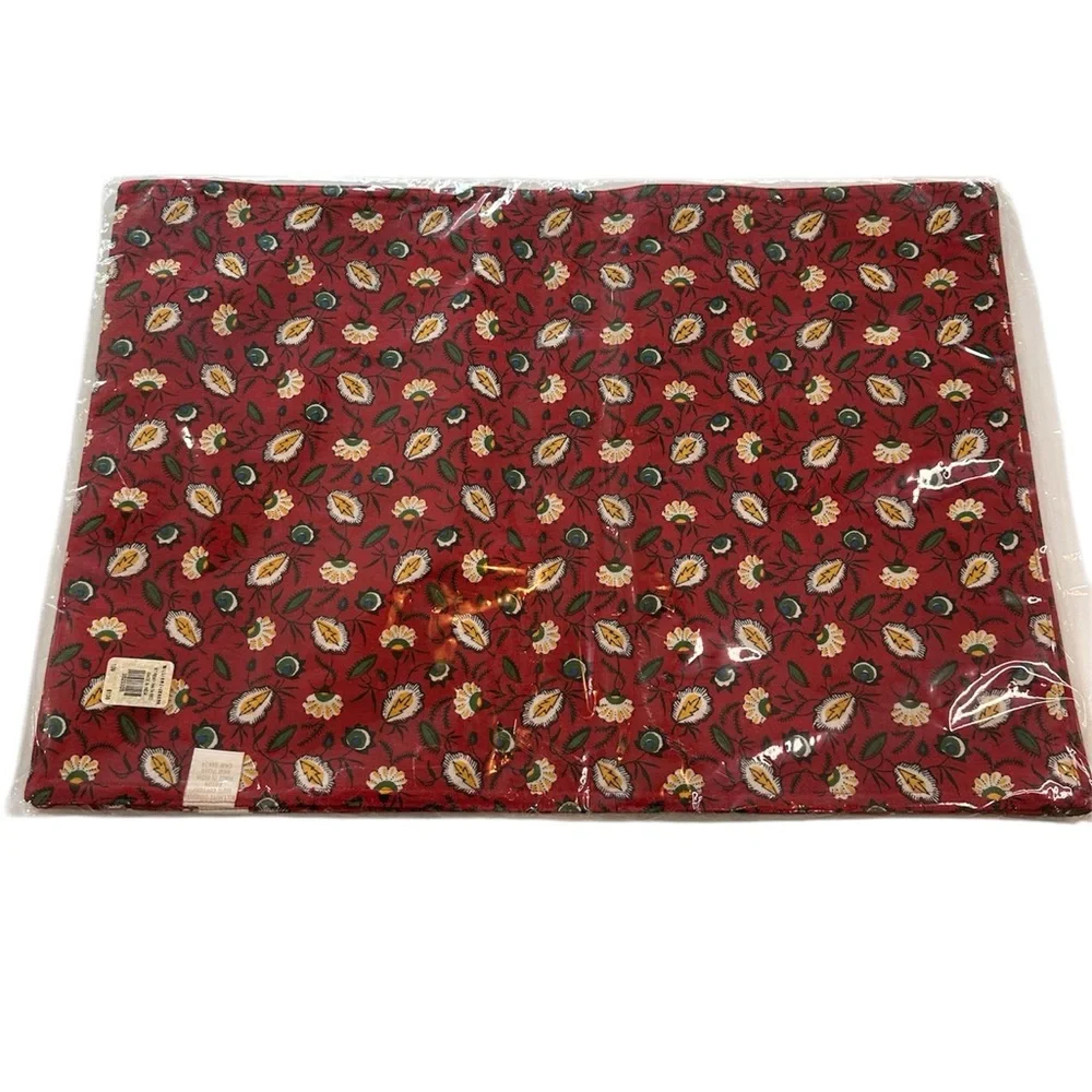 William Sonoma Set of 4 Placemats & Napkins St Remy Red Floral NWT